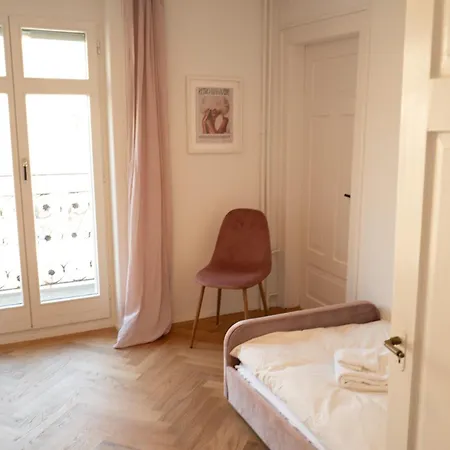 Rose Apartment Zurich